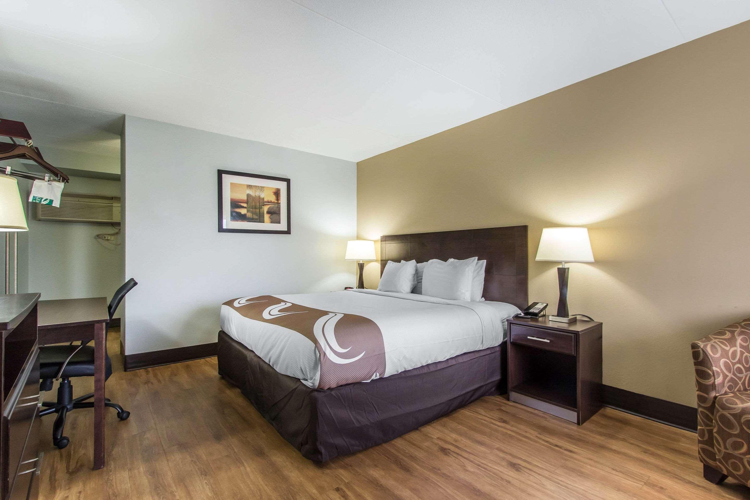 מובייל Quality Inn Downtown Historic District מראה חיצוני תמונה