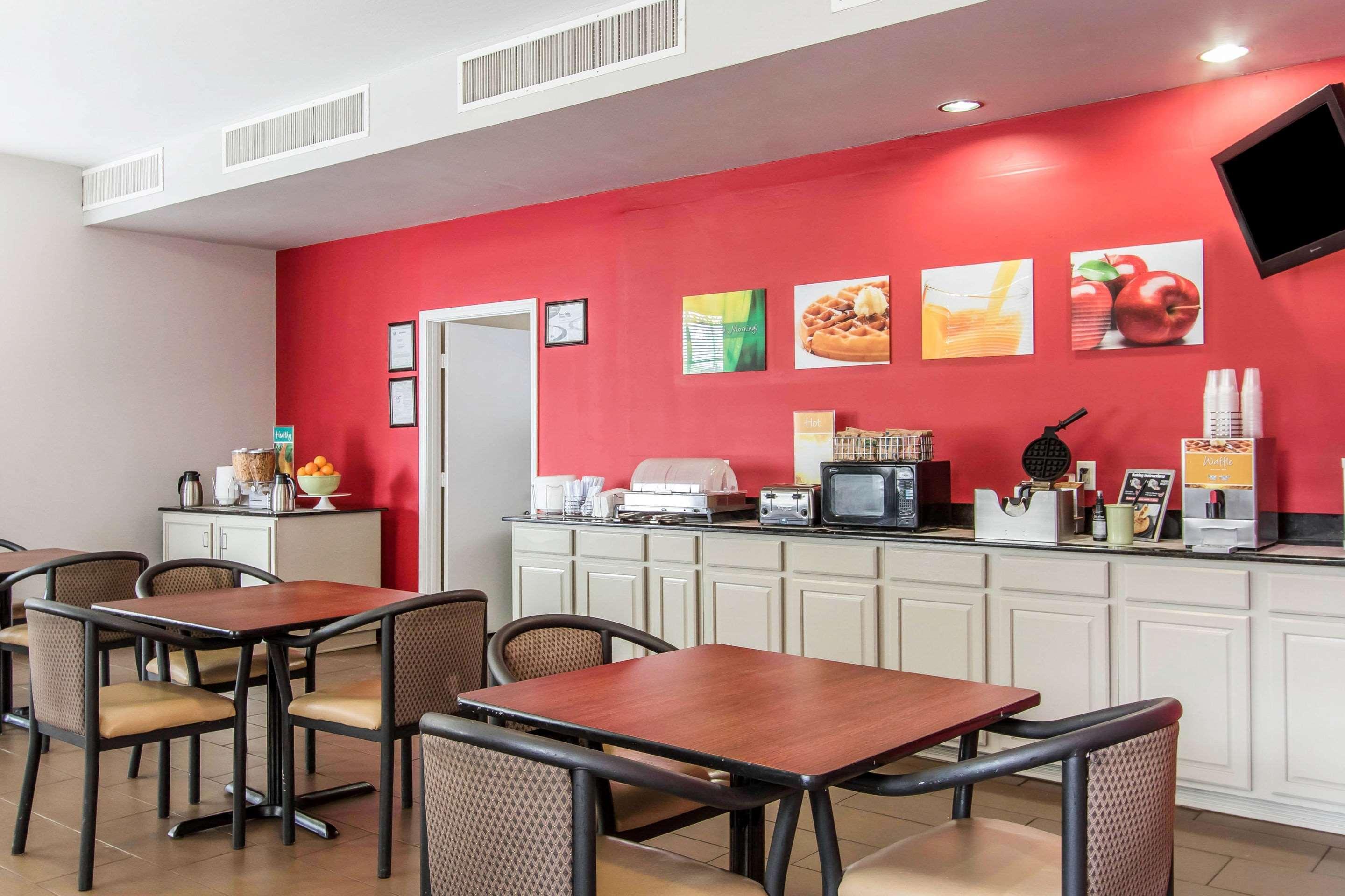 מובייל Quality Inn Downtown Historic District מראה חיצוני תמונה
