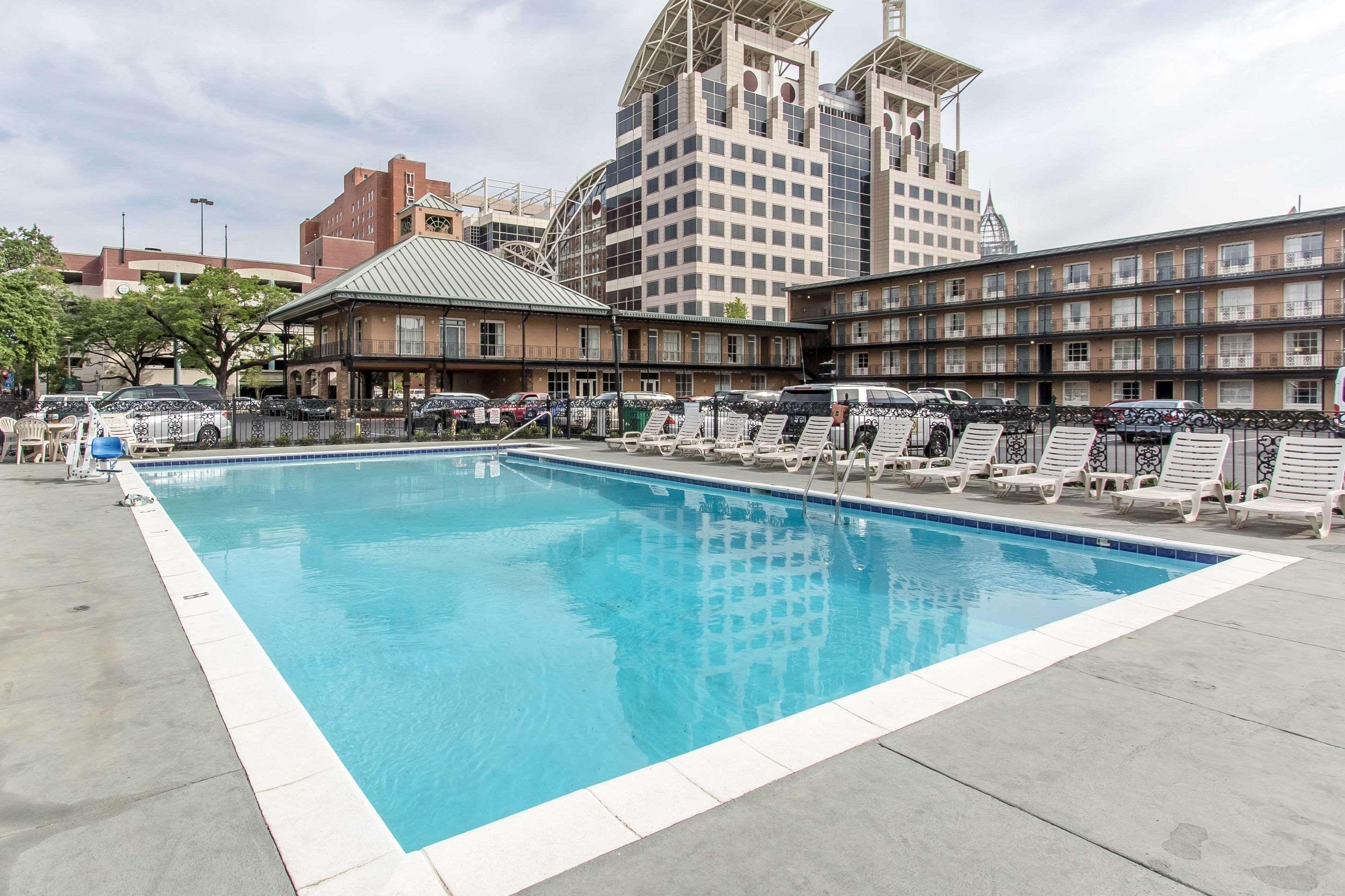 מובייל Quality Inn Downtown Historic District מראה חיצוני תמונה