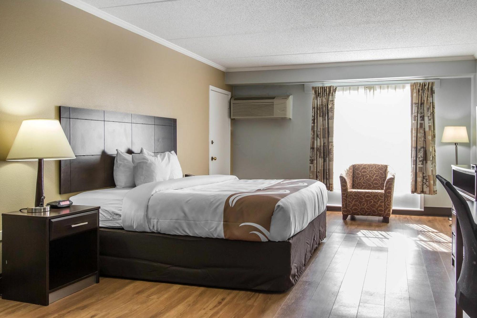 מובייל Quality Inn Downtown Historic District מראה חיצוני תמונה