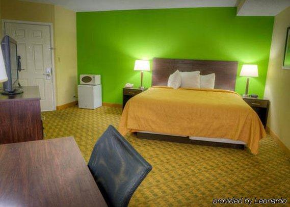 מובייל Quality Inn Downtown Historic District מראה חיצוני תמונה